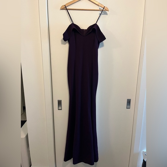Formal dress for wedding/prom/event. Worn only once and then dry cleaned. - Picture 4 of 5